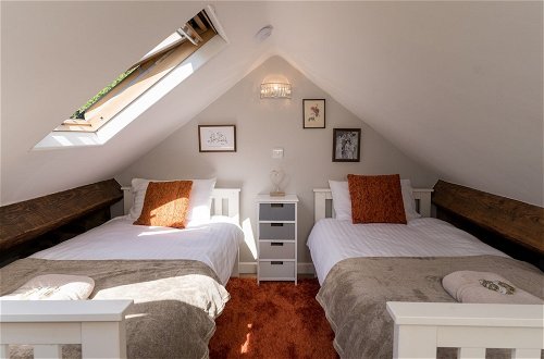 Photo 6 - Stunning 2-bed Cottage in Fordwells