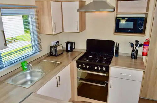 Foto 7 - Tattershall Lakes Luxury Caravan With Hot tub