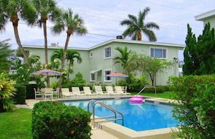 Foto 1 - Palm Cay 9 1 Bedroom Condo by RedAwning