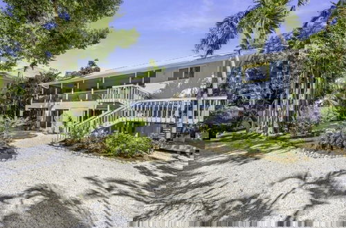 Foto 45 - Dancing Dolphin 4 Bedroom Home by RedAwning
