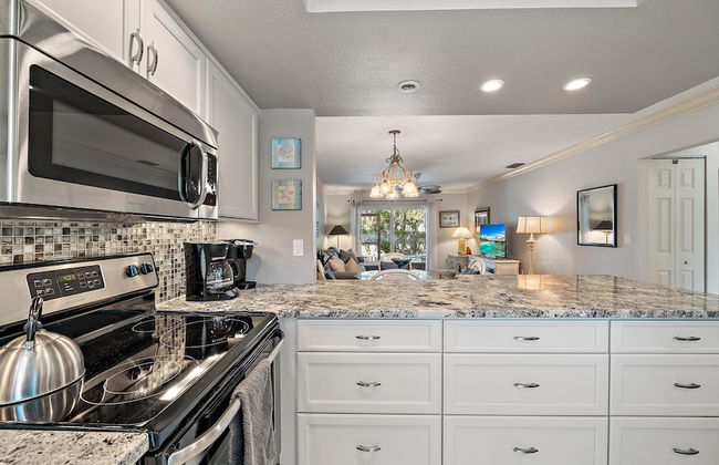 Sunset Sanctuary 2 Bedroom Condo by RedAwning - Foto 15