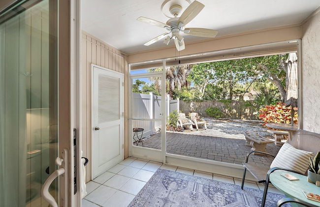 Sunset Sanctuary 2 Bedroom Condo by RedAwning - Foto 37