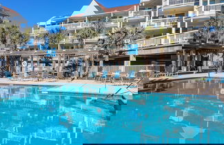 Photo 3 - Easy Beach Access Charming Beachside Condo