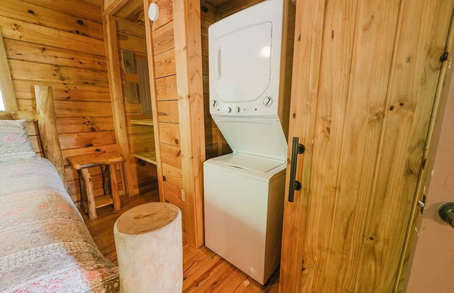 J Willy's Refuge 2 Bedroom Cabin by RedAwning - Foto 6