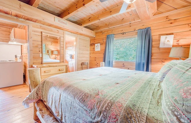 J Willy's Refuge 2 Bedroom Cabin by RedAwning - Foto 5