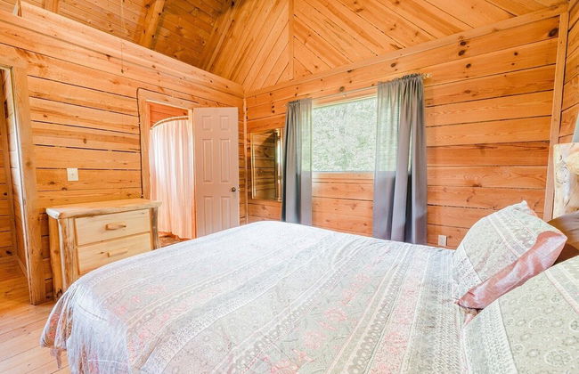 J Willy's Refuge 2 Bedroom Cabin by RedAwning - Foto 8
