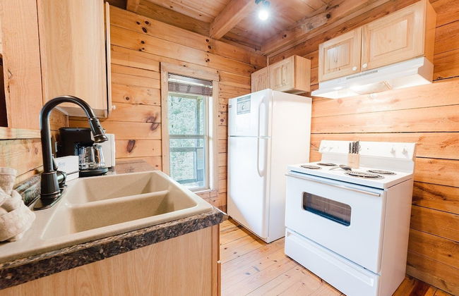 J Willy's Refuge 2 Bedroom Cabin by RedAwning - Foto 13