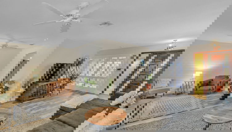 Foto 1 - Miabella Of Hollywood 3 Bedroom Home by RedAwning