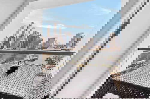 Foto 19 - Waves - City Serenity: Luxe Living at 15 Northside Tower 2