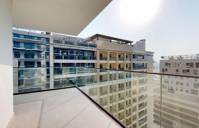 Luxury 3BR Designer Retreat with Parking - Foto 10