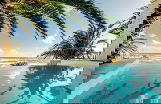 Foto 3 - Camps Bay Holiday Apartment w Private Pool CBT Palm Suite