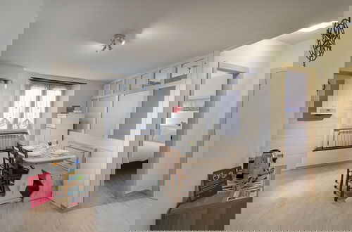 Foto 4 - Comfy Apartment Near the Harbor by Wonderful Italy