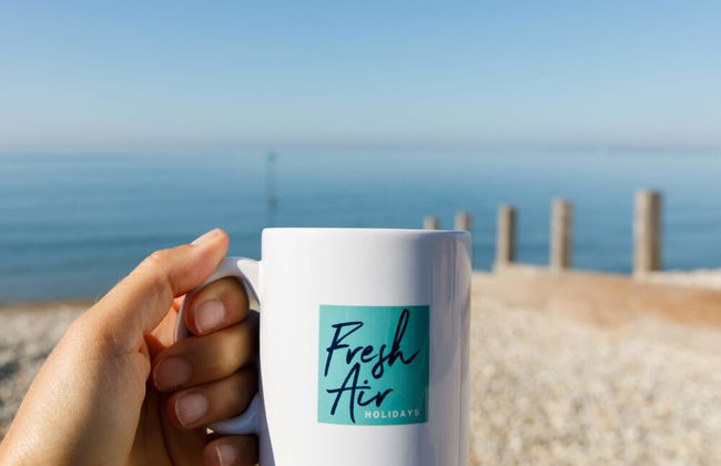 4BR Beach House Sleeps 10 - 5 Mins Walk to the Sea - Foto 59