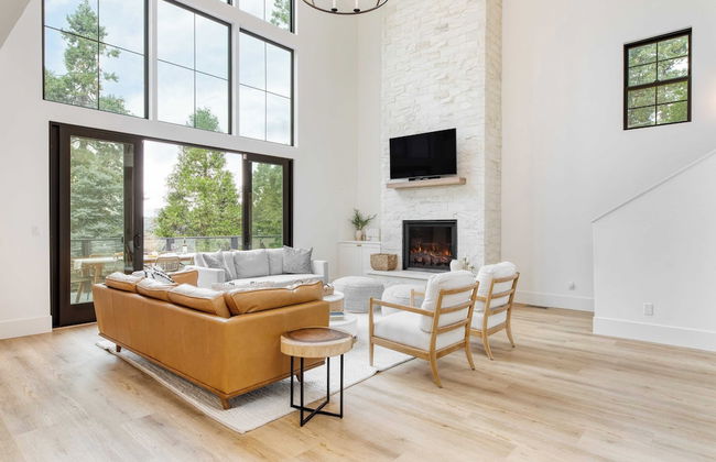 Luxury Retreat, 5mins to the Lake Game Room + Fire Pit Howlite by Avantstay - Foto 7