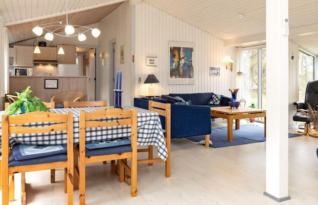 8 Person Holiday Home in Pandrup - Foto 14