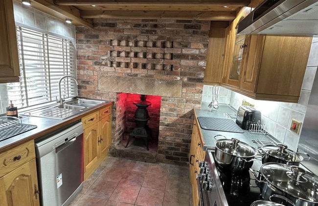 Character 3 Bed Peak Dist Farmhouse Alton Towers - Foto 5