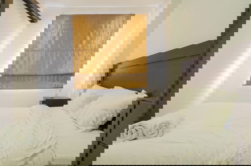 Foto 3 - Vibrant 1Br Apartment At Belmont Residence Puri