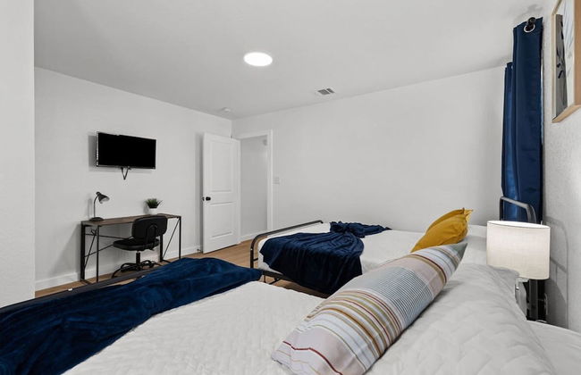 Brand New Relax at 3BR 2BA Apt Near City Center - Foto 15