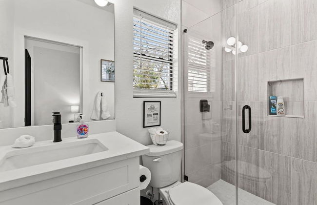 Brand New Relax at 3BR 2BA Apt Near City Center - Foto 17