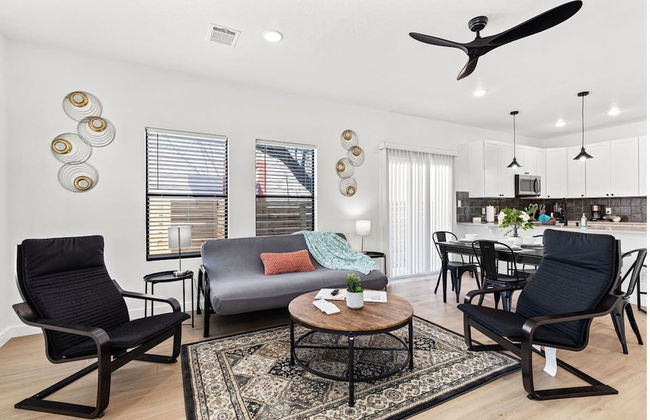 Brand New Relax at 3BR 2BA Apt Near City Center - Foto 6