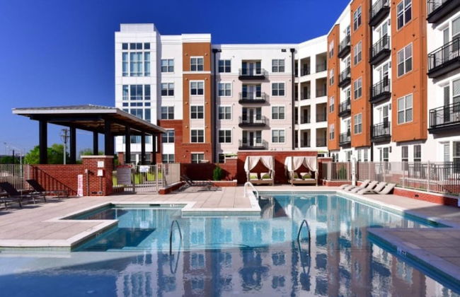 ASK FOR Discount-hip Vibrant 2BR Parking Wifi - Foto 43
