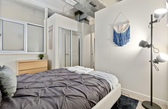ASK FOR Discount-hip Vibrant 2BR Parking Wifi - Foto 2