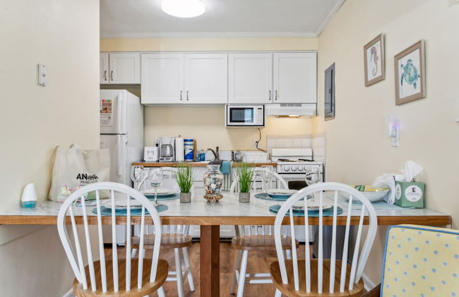 Beautiful Sea Gem - Condo 1 4 mi From Beach w Pool - Foto 31