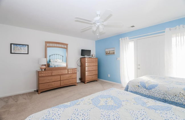 Beautiful Sea Gem - Condo 1 4 mi From Beach w Pool - Foto 3