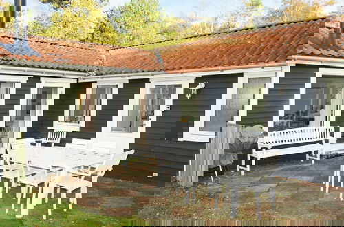 Foto 1 - 6 Person Holiday Home in Hojby
