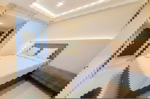 Photo 3 - Best Deal And Comfortable Studio At Patraland Amarta Apartment