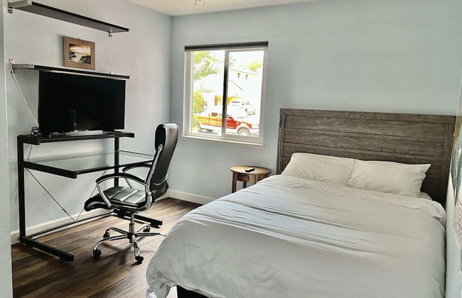 DT Reno - 4BR Home w Patio BBQ Grill Games Room - Photo 8