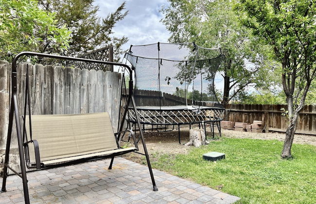 DT Reno - 4BR Home w Patio BBQ Grill Games Room - Photo 36