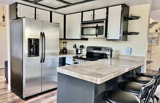 DT Reno - 4BR Home w Patio BBQ Grill Games Room - Photo 24