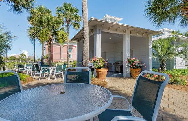 Spacious 2BR Condo w/ Partial Gulf Views, Pool, Across the Street From Beach! - Photo 47