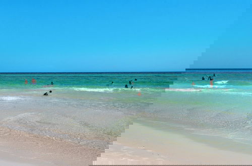 Foto 55 - Spacious 2BR Condo w/ Partial Gulf Views, Pool, Across the Street From Beach!