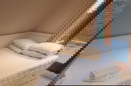 Foto 5 - The Beverley Apartments