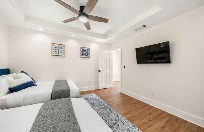 Beautifully Modern Cottage in Historic Norcross - Photo 13