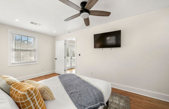 Beautifully Modern Cottage in Historic Norcross - Photo 11