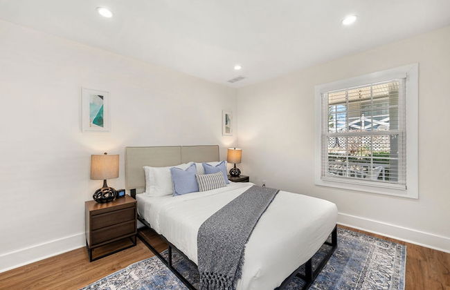 Beautifully Modern Cottage in Historic Norcross - Photo 9