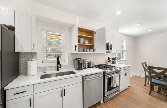Beautifully Modern Cottage in Historic Norcross - Photo 26