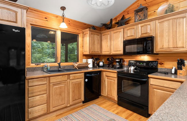 Retreat at Wintergreen Pool Access Grill - Photo 7