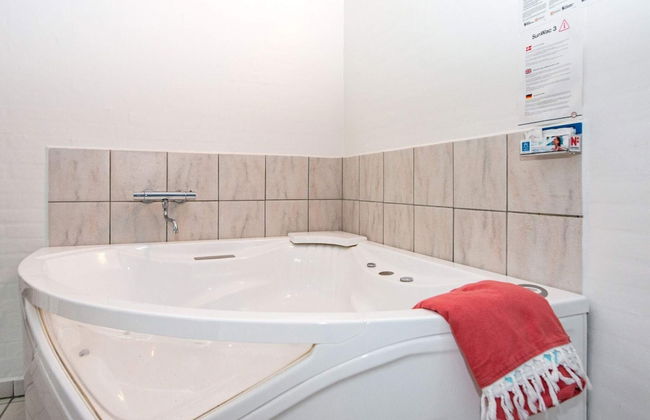 12 Person Holiday Home in Ulfborg - Foto 12