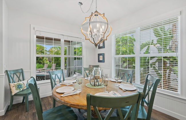 Sardinia Vacation Rental: Delightful Coastal Home near Vanderbilt Beach. Relax in a Private Pool and Spacious 4-BR Retreat with Modern Amenities. Ideal for Families. Minutes from Mercato and Local Attractions - Photo 35