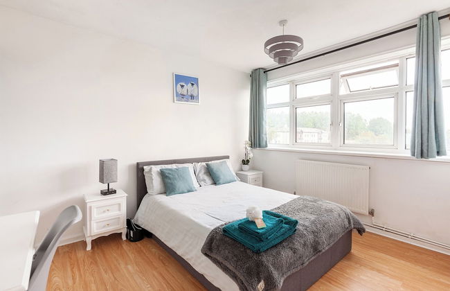 Spacious Home by Lee Valley Rafting Waltham Cross - Foto 3