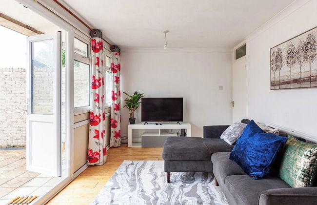 Spacious Home by Lee Valley Rafting Waltham Cross - Foto 1