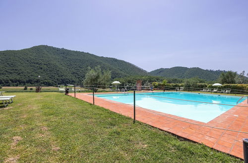 Photo 7 - Family Apt In Bio Agriturismo With Pool