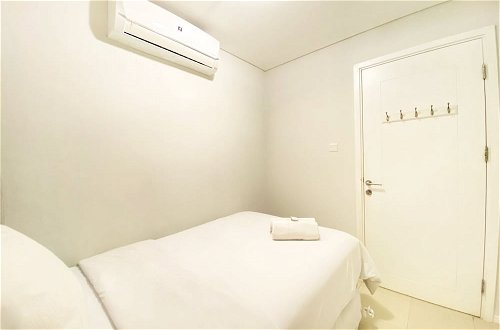 Photo 6 - Comfy And Modern 2Br Apartment At Parahyangan Residence
