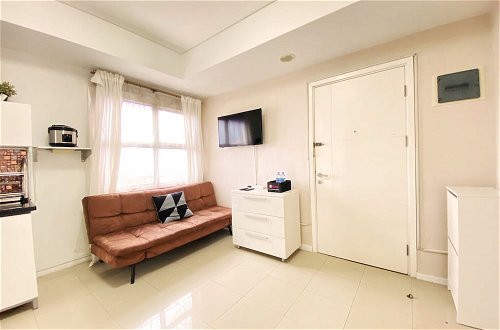 Photo 18 - Comfy And Modern 2Br Apartment At Parahyangan Residence