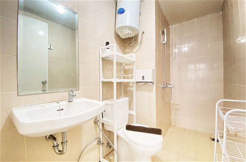 Foto 20 - Comfy And Modern 2Br Apartment At Parahyangan Residence