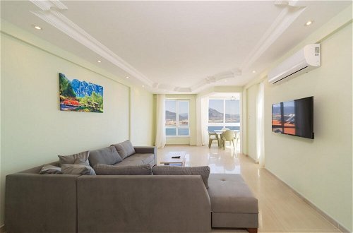 Foto 3 - Flat With Sea View and Balcony in Alanya
